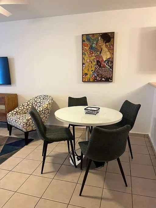 Lovely 2 Bedroom Condo With Pool And Beach Access Rincon